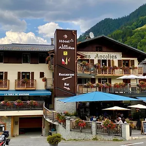 Hotel Logis Les Ancolies Arêches